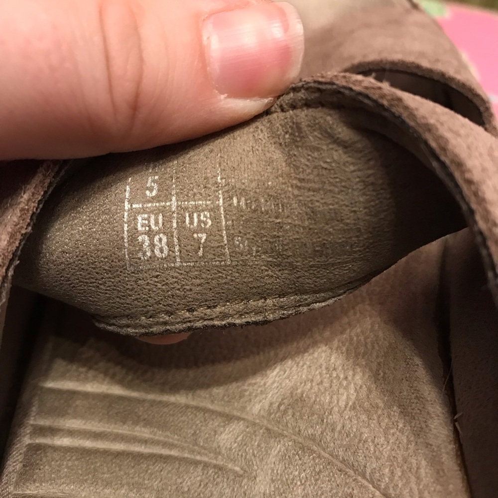 FitFlop tan sandals size 7 - Picture 7 of 7